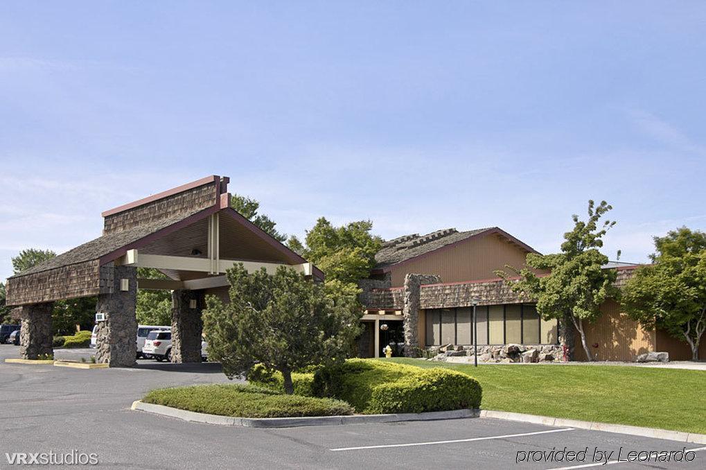 Red Lion Hotel Kennewick Columbia Center Exterior photo